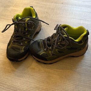 GUC MERRELL KIDS' MOAB 2 MID WATERPROOF BOOT